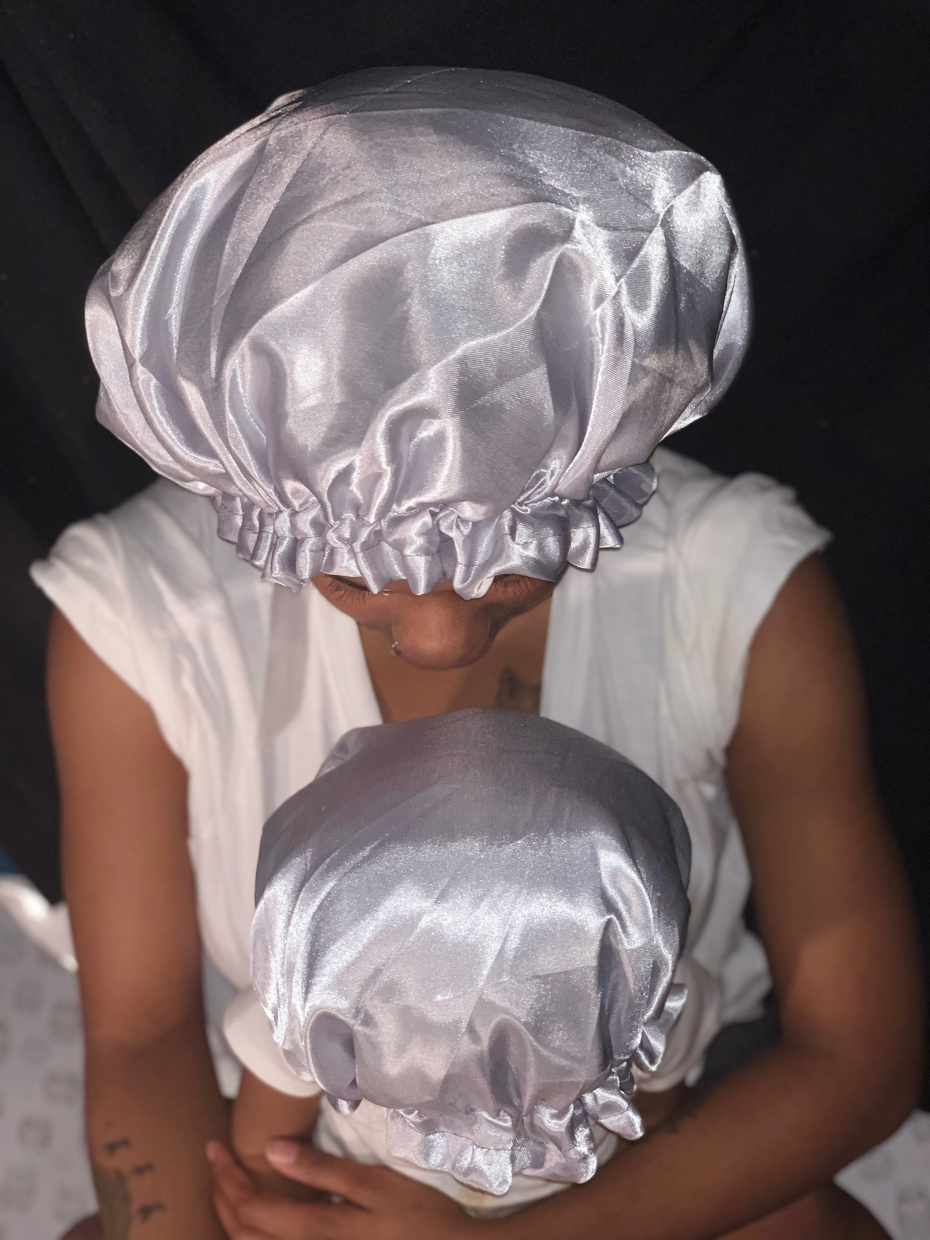  VVolf: Satin bonnet